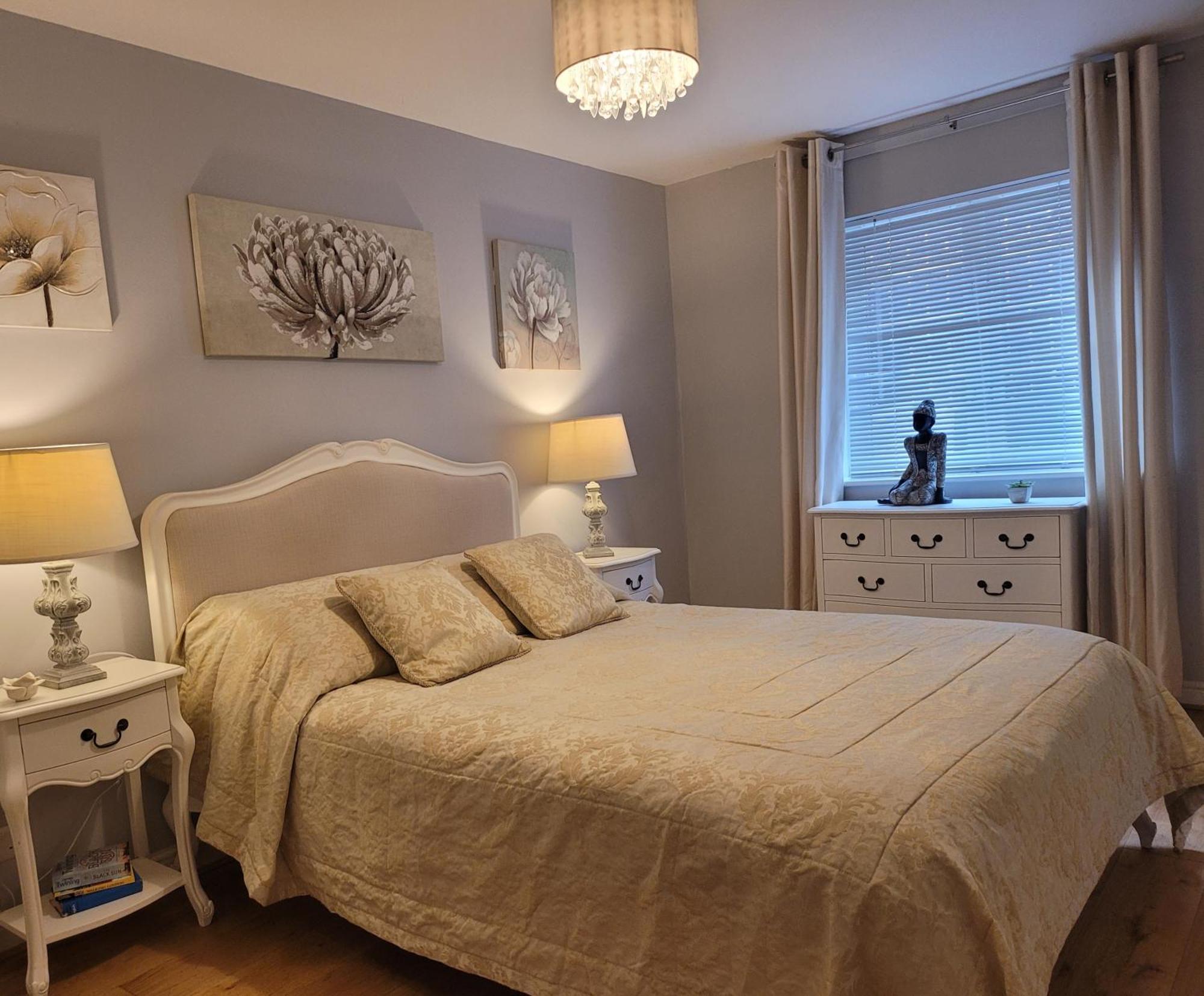 Three Bedroom Apartment By Beautiful Park ลอนดอน ภายนอก รูปภาพ